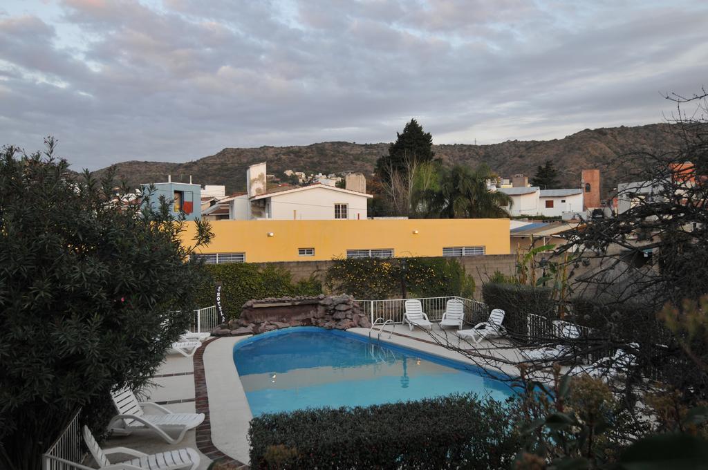 ויז'ה קרלוס פאס Casa Nostra Hotel מראה חיצוני תמונה