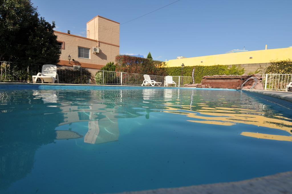 ויז'ה קרלוס פאס Casa Nostra Hotel מראה חיצוני תמונה