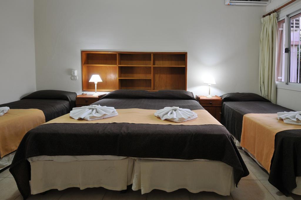 ויז'ה קרלוס פאס Casa Nostra Hotel מראה חיצוני תמונה