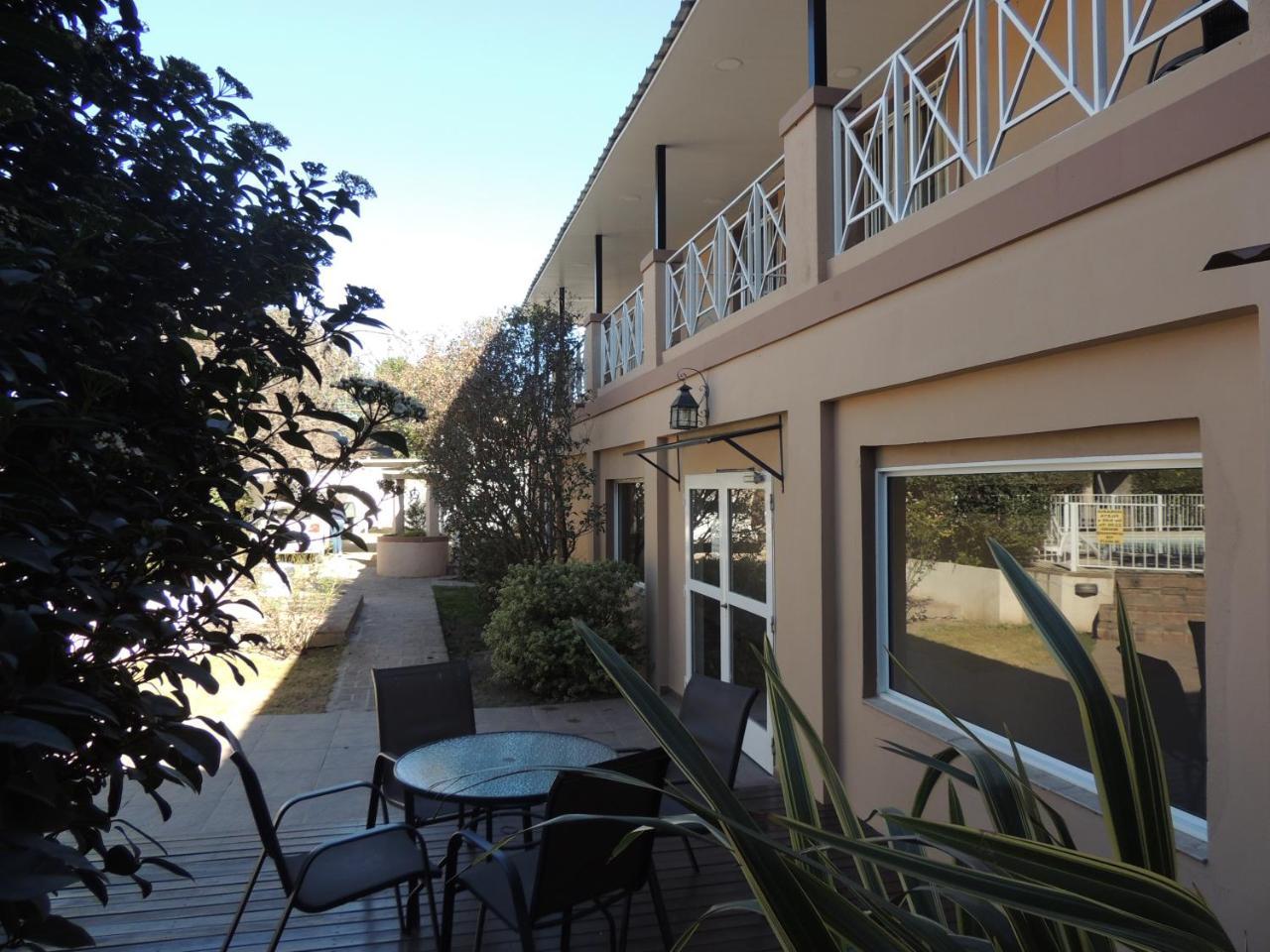 ויז'ה קרלוס פאס Casa Nostra Hotel מראה חיצוני תמונה